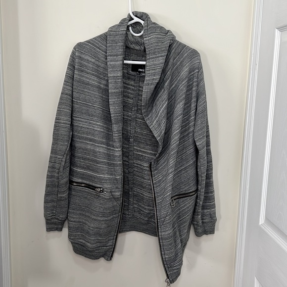 Aritzia Wilfred  Free Rousseau Hoodie Cardigan Sweater Size Small - Picture 3 of 10